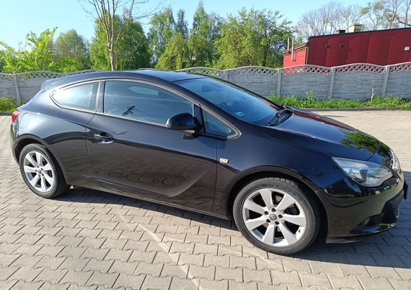 Opel Astra cena 30500 przebieg: 96834, rok produkcji 2012 z Zambrów małe 121